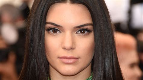 Kendall Jenner Wallpapers Images Photos Pictures Backgrounds