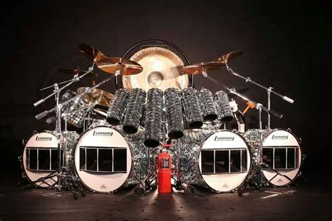 Van Halen 1984 ~ it's not a drumkit it's a Thunder Synthesis Apparatus ...