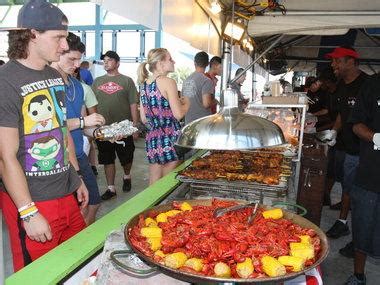 Biloxi Seafood Festival serves up tasty food, live music at Point Cadet | gulflive.com