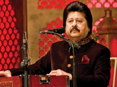 Pankaj Udhas Top 10 Ghazals See full list | Pankaj Udhas ghazal: पंकज उधास की 10 पॉपुलर गजलें ...