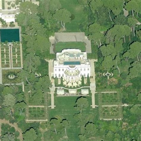 Roman Abramovich's House in Antibes, France (Google Maps) (#2)