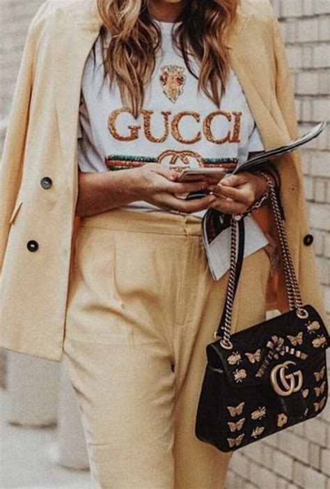 Pinterest:@luxurylife004 | Fashion clothes women, Gucci outfit, Gucci tee