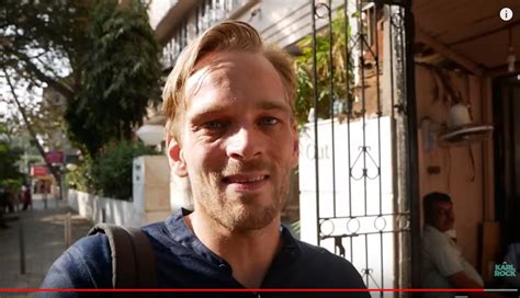 PewDiePie Vlogs in Mumbai, India 4/14/19 : r/pewdiepie