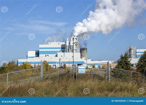 Pulp Mill Pollution stock image. Image of steam, chimney - 205920541