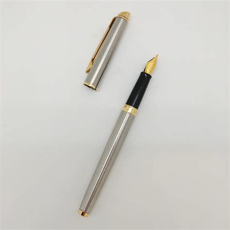 Waterman Hemisphere in Stainless Steel with Golden Trim Fountain Pen ...