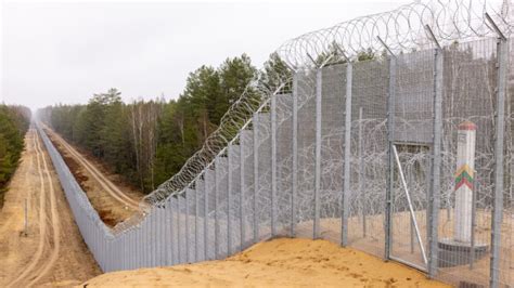 EU Countries Are Building Fences All Around Their Borders With Third ...