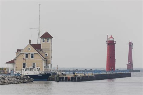 Lighthouse tours resuming in Muskegon as city pursues taking them over - mlive.com