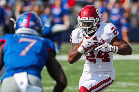 Oklahoma Sooners Football: Is the Heisman Trophy race even close at ...