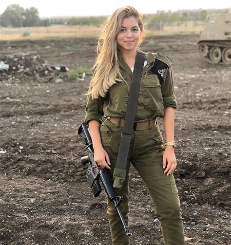 IDF Girls | Mulheres militares, Mulheres guerreiras, Mulher armada