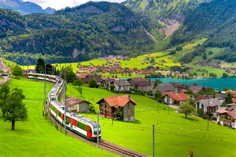 How to Choose the Best Swiss Rail Pass for Your Trip [2024/2025] | Holidays to Switzerland