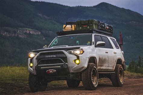 Toyota 4Runner Roof Rack Accessory Ideas & Setups (2023)