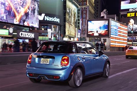 Review: 2016 MINI Cooper 4-Door Hardtop – A GLOBAL LIFESTYLE