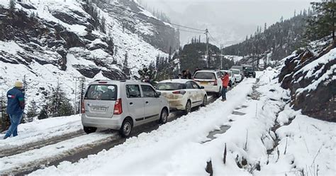 Snow in Nainital : Latest news and update on Snow in Nainital