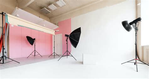 Benefits of a Cyc Wall for Your Home Photography Studio — GIRLCRUSH CO