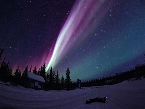 How to See the Northern Lights in Yellowknife, Canada - Photos - Condé Nast Traveler