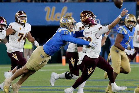 UCLA's Laiatu Latu becomes first Lombardi Award winner in school history