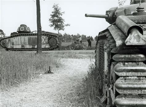 Ww2 Photos, Ride 2, Ww2 Tanks, World Of Tanks, French Army, Military Equipment, France, Panzer ...