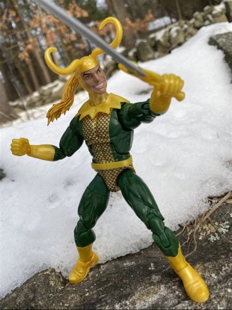 Avengers Marvel Legends Loki Figure Review & Photos (Endgame Hulk ...