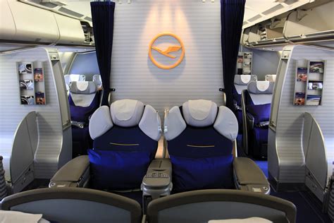 Lufthansa First Class, Airbus A340-300 | TravelingOtter | Flickr