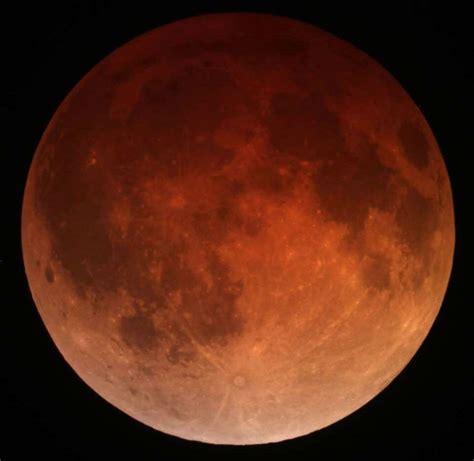 There's An 'Impossible' Lunar Eclipse Happening This Week | Business ...