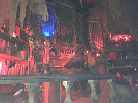 Inside The Vampire Ride at Chessington World Of Adventures Pineapple ...