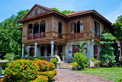 GALA (gălă): Ancestral homes of Bacolod