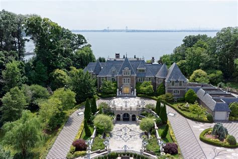 Extraordinary Private $100 Million Estate For Sale in New York - GTspirit