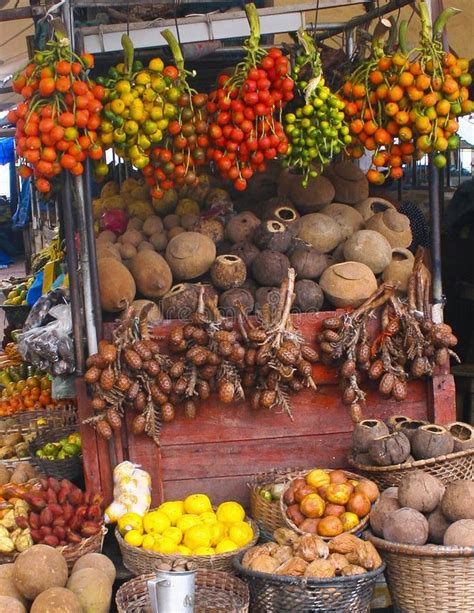 Brazilian Fruit Market Stock Photography - Image: 32497072