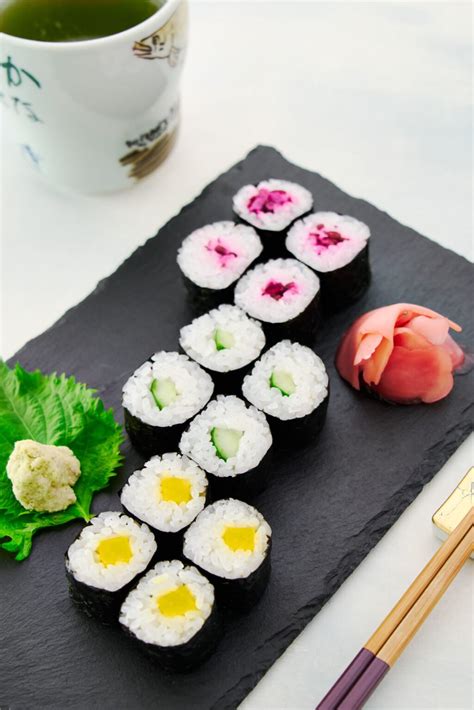 Oshinko Roll Recipe (Pickled Vegetable Sushi)