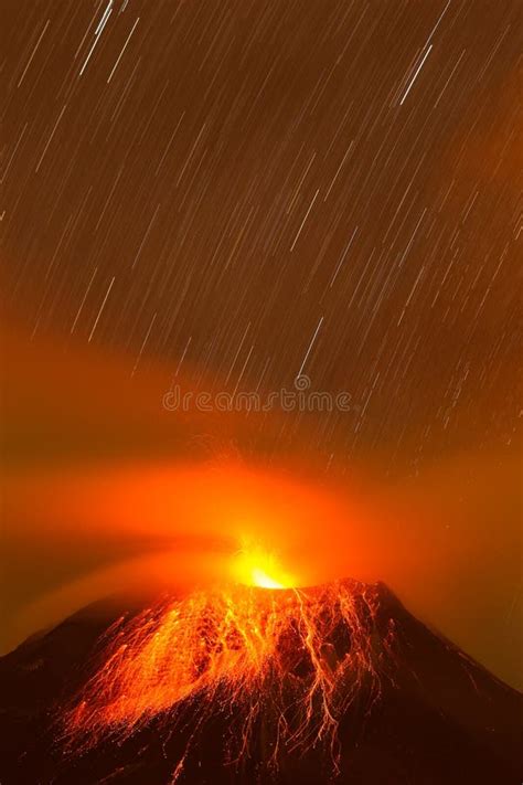 Tungurahua Volcano Powerful Night Eruption Stock Photo - Image of ...