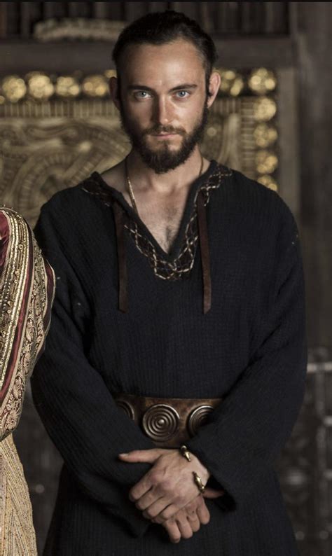 Athelstan "The Priest" from Vikings : r/HotPriests