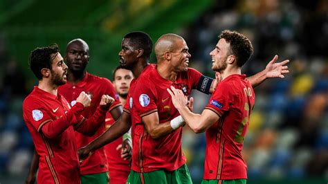 Portugal 3-0 Sweden: Two-goal Jota steps up in Ronaldo absence ...