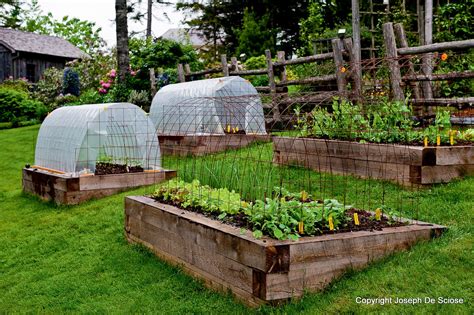 Slope Yard Landscaping Ideas- Backyard, Landscape, and Garden Projects ...