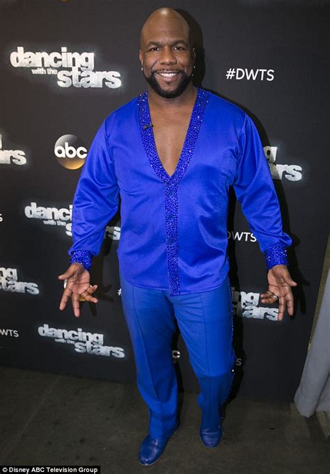 Dancing With The Stars' Wanya Morris reveals he's already lost 15lbs | Daily Mail Online