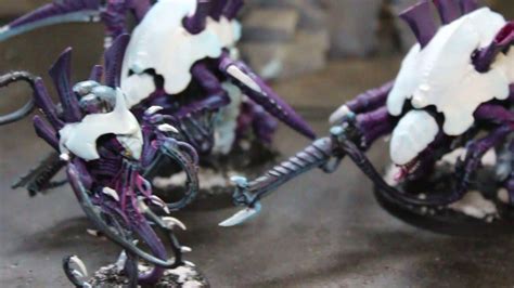 Icy Aliens- one of the best Tyranid Color Schemes Ever - YouTube