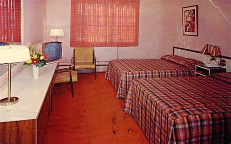 Room For a Night: Cool Pics Show Hotel Rooms of the U.S in the 1950s and '60s _ Nostalgic US ...