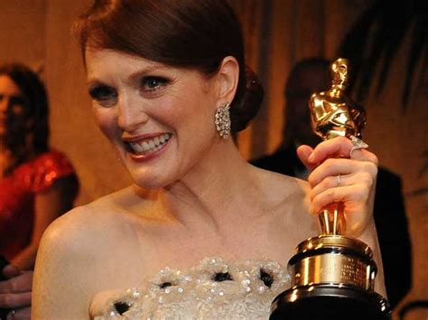 Julianne Moore: Late-Bloomer Finally Wins Oscar - NDTV Movies