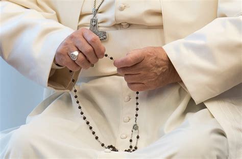 Pope Francis to pray the rosary with the Shrines of the world - Catholic Mass Search