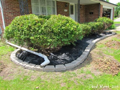 Easy Landscape Block Wall and Mulch