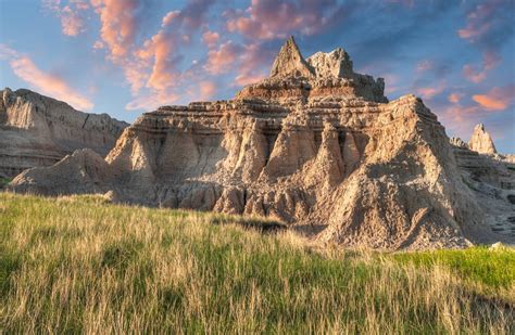 castle-trail-badlands-shutterstock_115416364-1 - Eternal Arrival