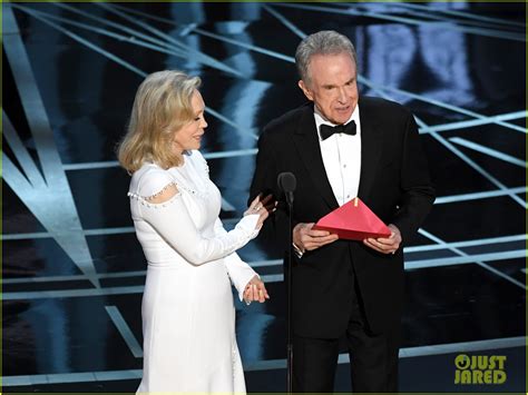 Best Picture 'Moonlight' Wins After Oscars Mess-Up, Wrong Winner Announced (Video): Photo ...