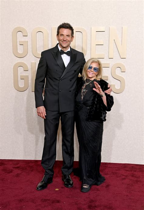 2024 Golden Globes Red Carpet - Rose Bowl Game 2024