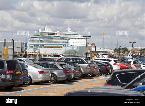 Southampton parking hi-res stock photography and images - Alamy