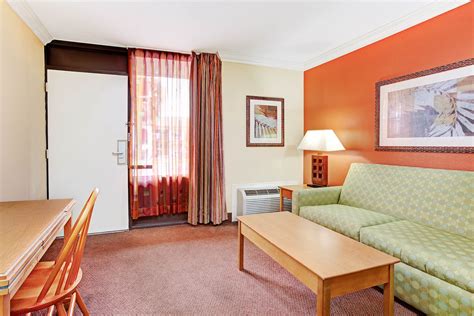 Days Inn by Wyndham Kissimmee West | Kissimmee, FL Hotels