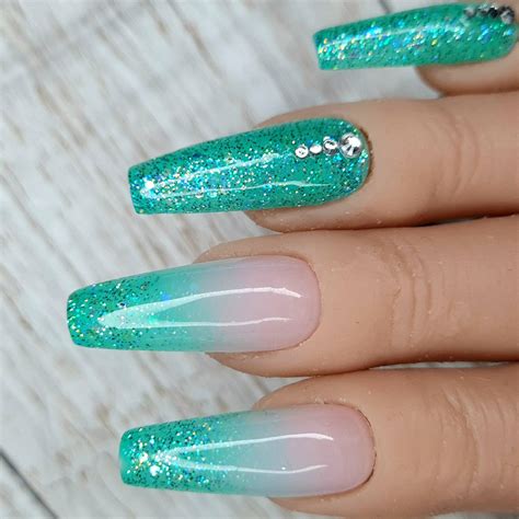 Teal to White Ombre Nails: Get the Perfect Summer Manicure with This Simple Tutorial!