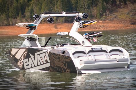 2015 Pavati AL-24s Wake Boat w/ Silver Lightning wrap. | Wakeboard boats, Boat, Deck boat