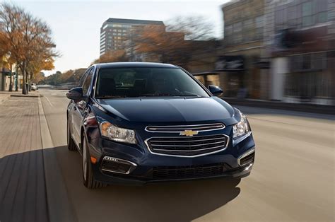 2015 Chevrolet Cruze Reviews and Rating | Motor Trend