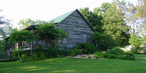 Kentucky Lake Cabins | LandBetweenTheLakes.com