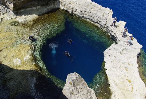 'Dragon Hole': Scientists Discover World's Deepest Oceanic Sinkhole in China | Nature World News