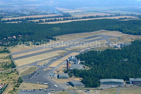 Aerial image Berlin - Runway with tarmac terrain of airfield Militaerhistorisches Museum of ...